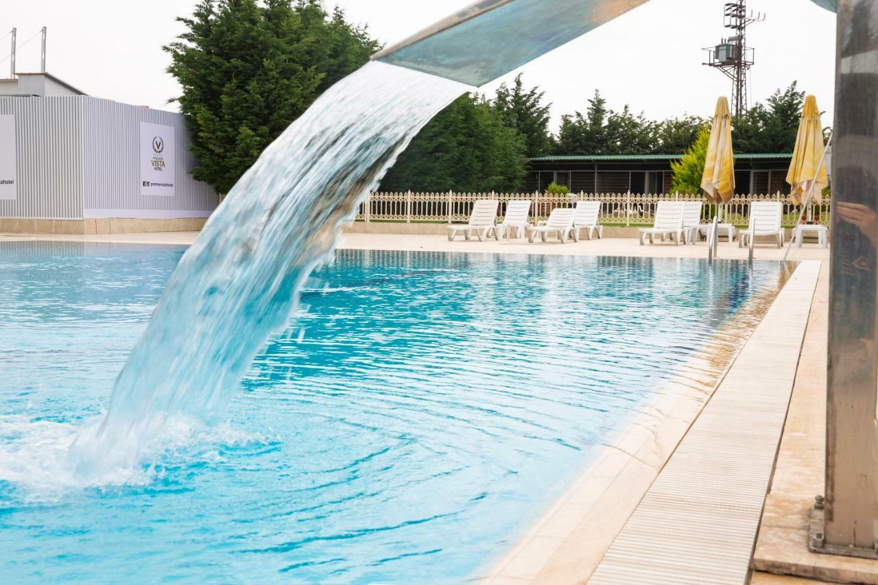 Premier Vista Hotel 실리브리 외부 사진